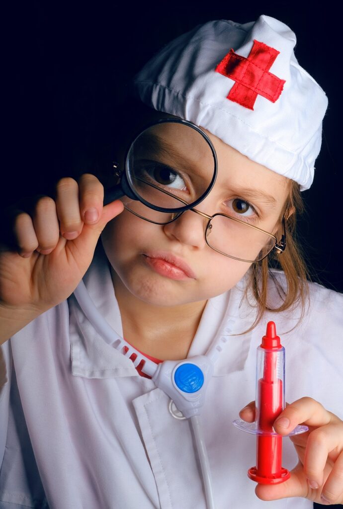 child, doctor, costume-2166079.jpg